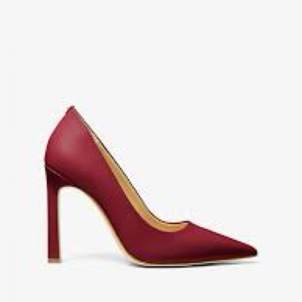 Michael Kors Amara Pump *Leather*